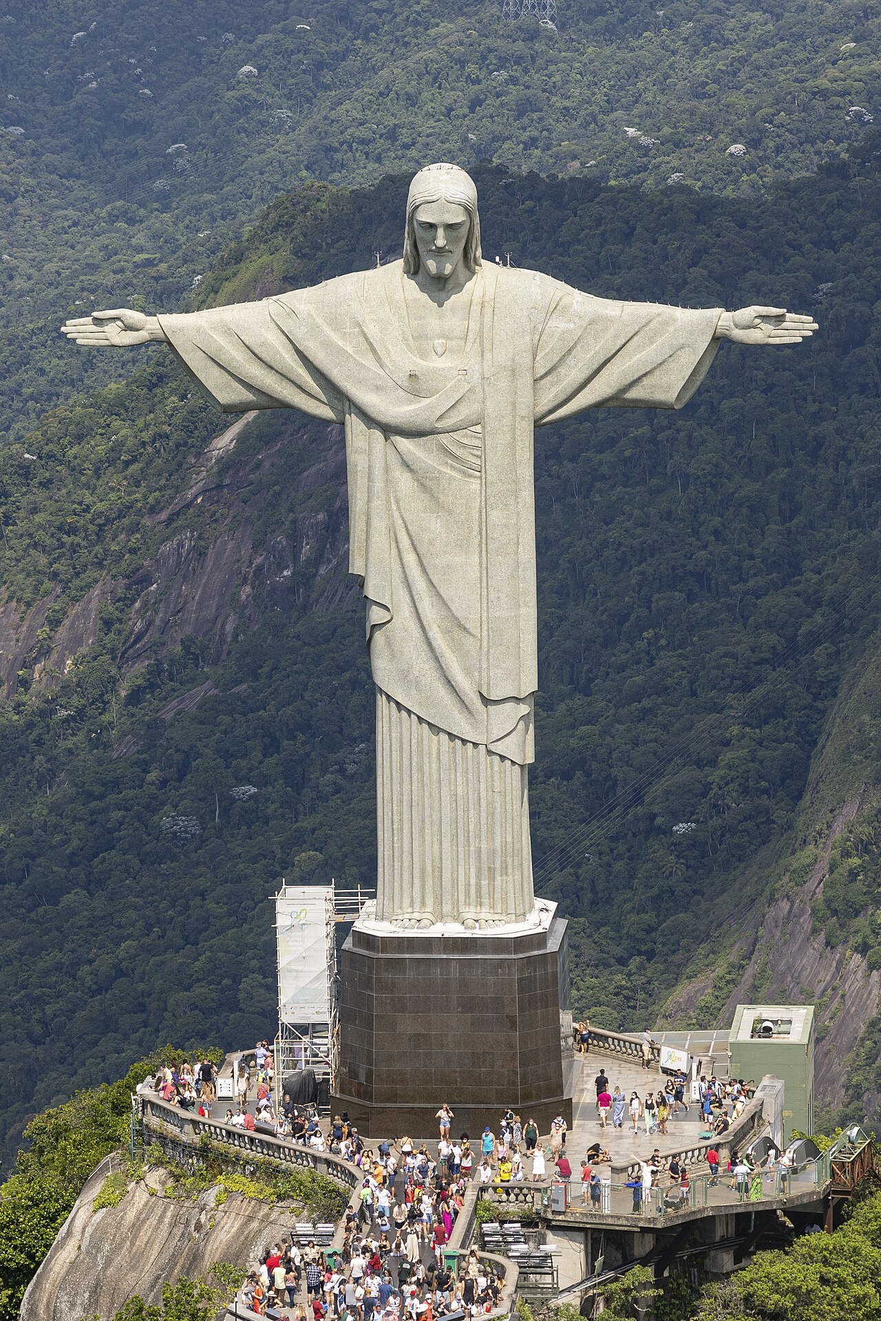 Cristo Redentor: O Abraço sobre a Cidade