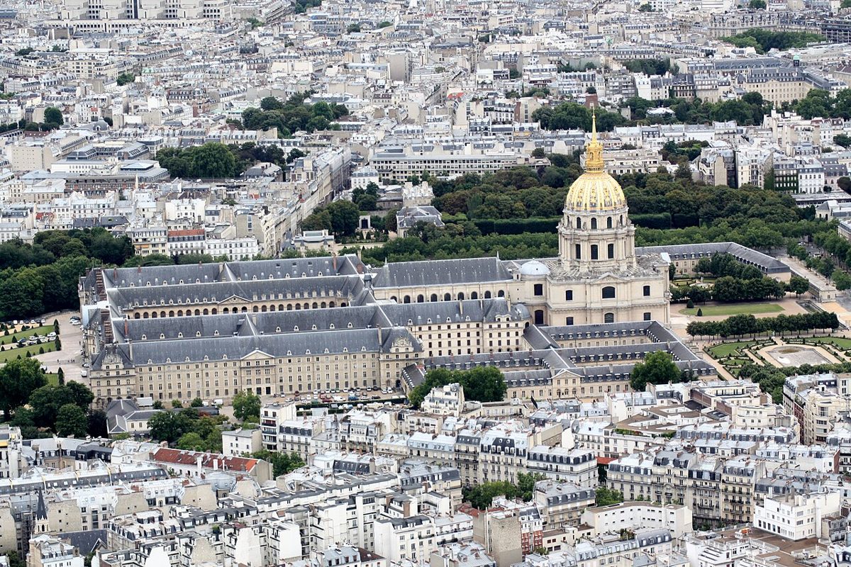 Les Invalides: The Golden Dome and the Emperor Below