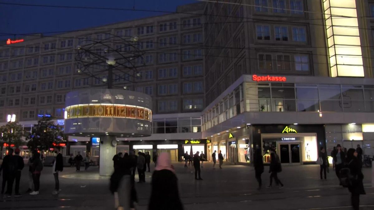 Berlin: Alexanderplatz to the Wall