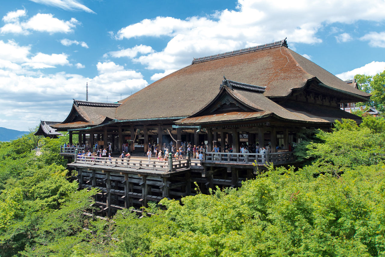 Kiyomizu-dera: O Templo Suspenso da Água Pura