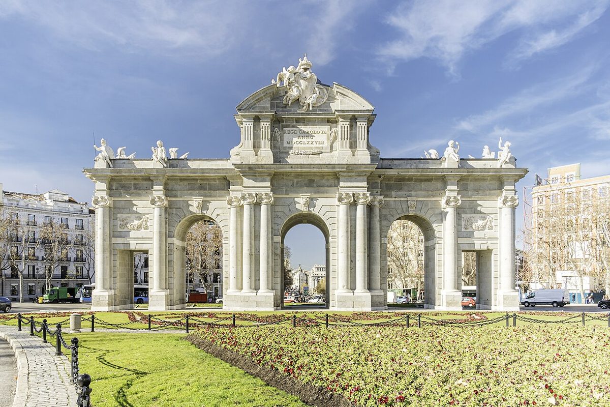 Puerta de Alcalá: The Gate With Two Faces