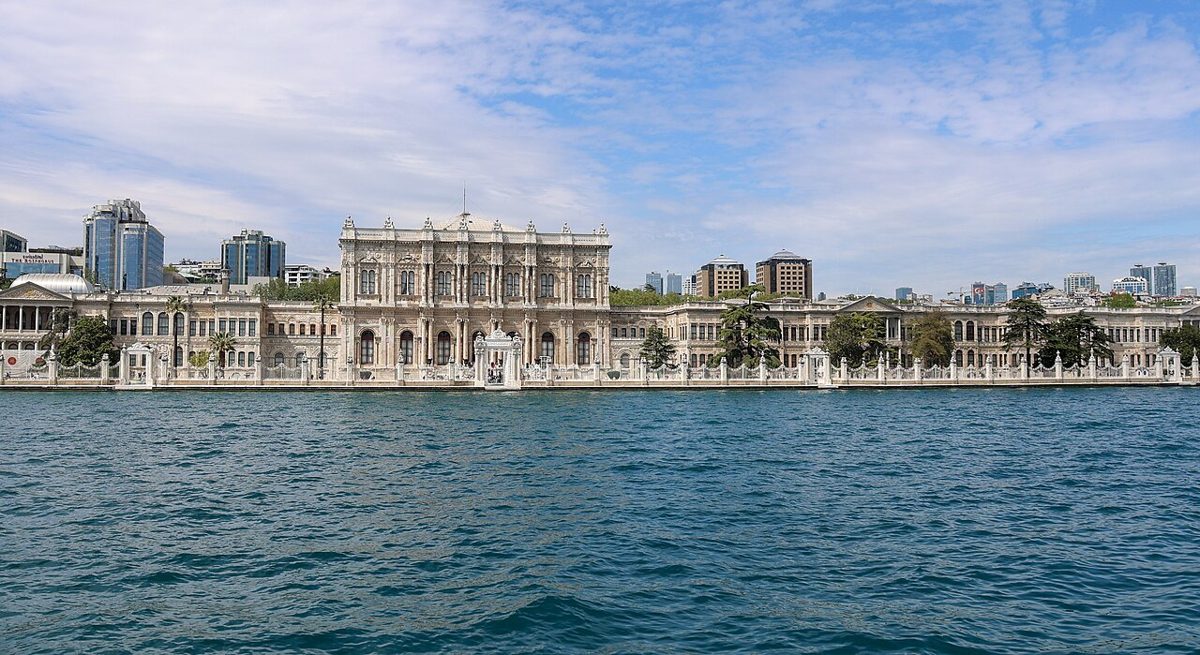 Dolmabahçe Palace: The Empire's Last Splurge