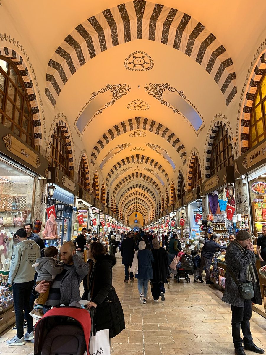 The Spice Bazaar: Perfume of an Empire