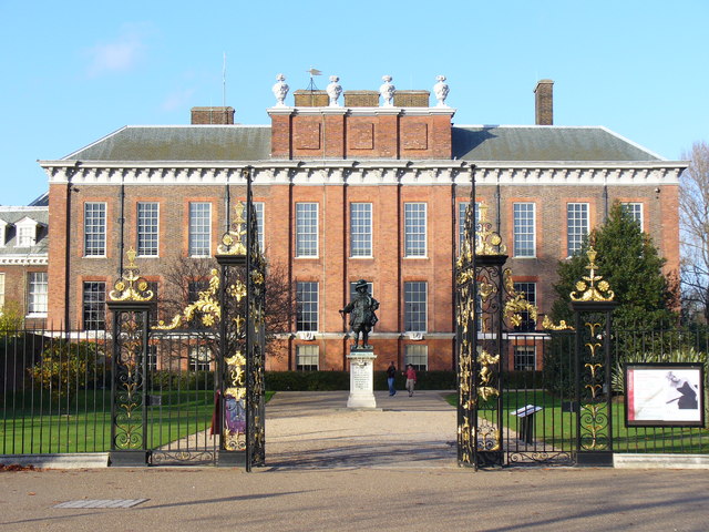 Palácio de Kensington: O Palácio das Rainhas e das Princesas